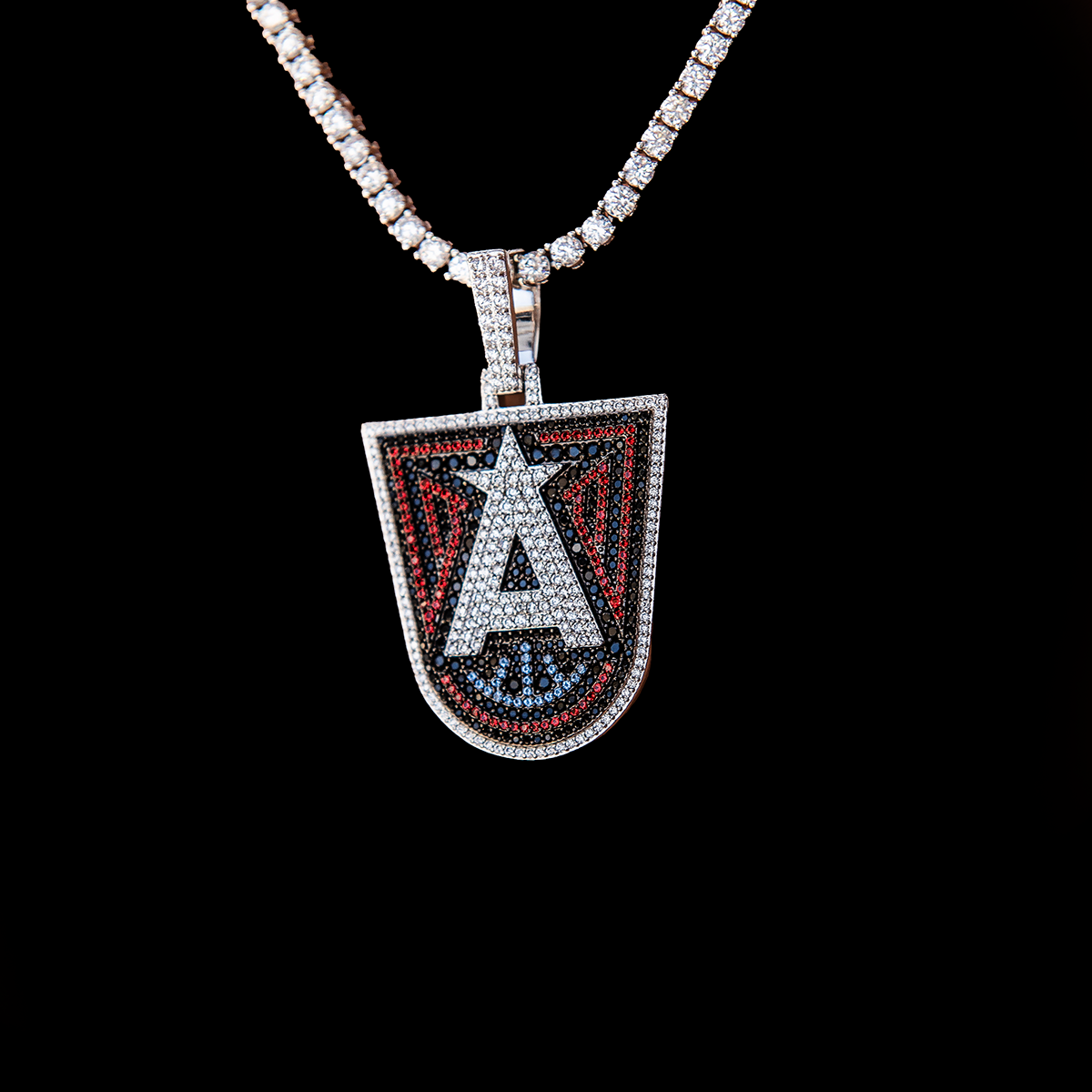 Atlanta Dream Official WNBA Logo Pendant in White Gold