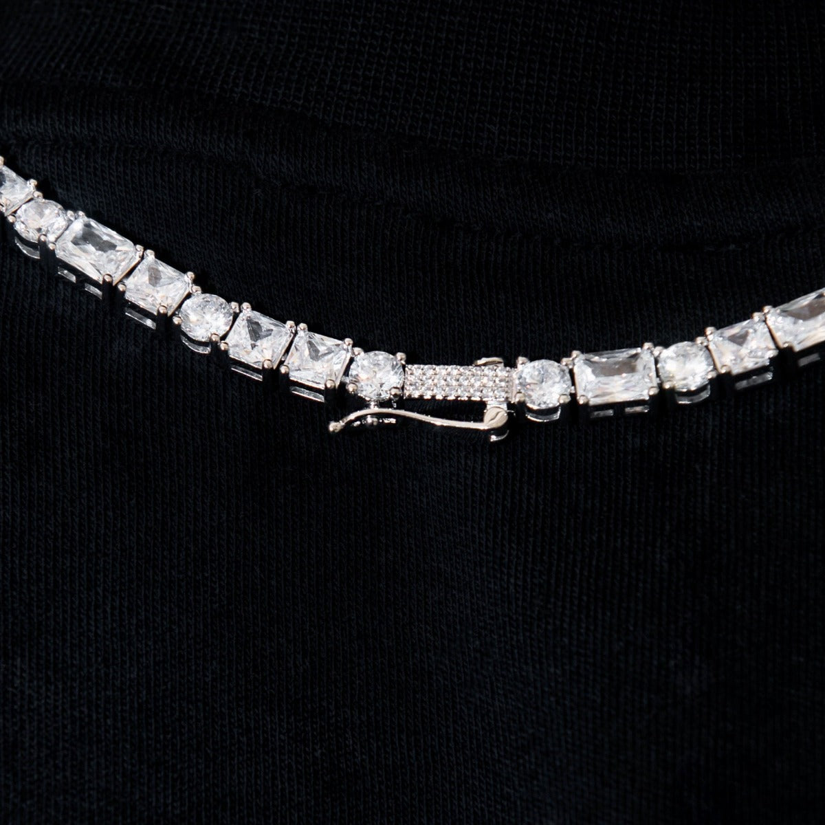 Multi Diamond Lariat Chain in White Gold