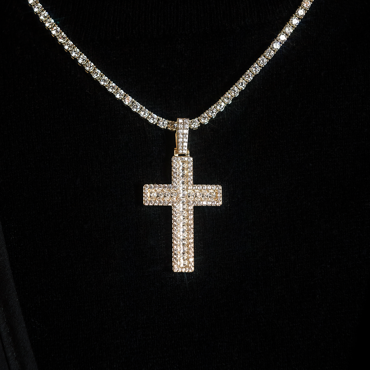 Diamond Baguette Cross Pendant in Yellow Gold