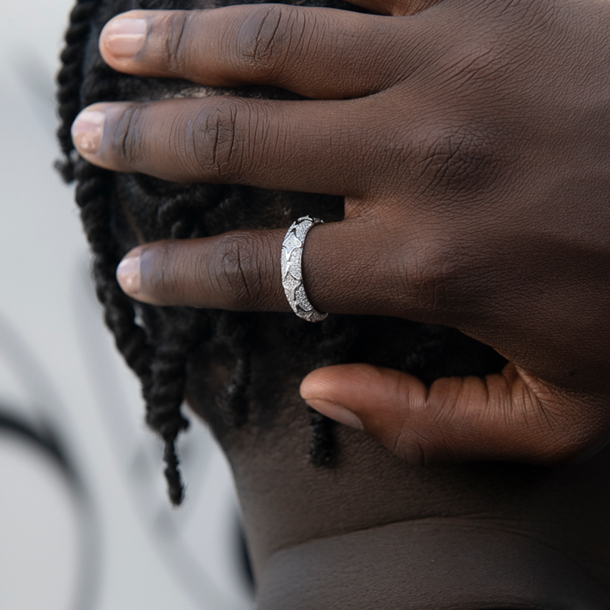 GLD Bezel Star Ring in White Gold Vermeil