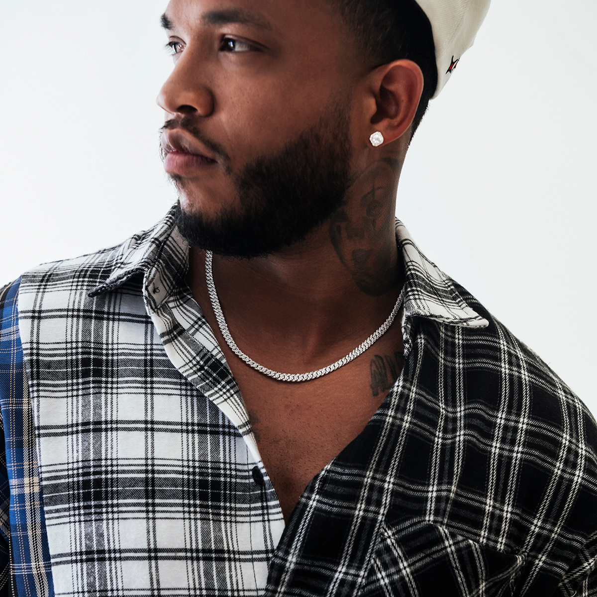 Micro Diamond Prong Cuban Necklace in White Gold - 6mm