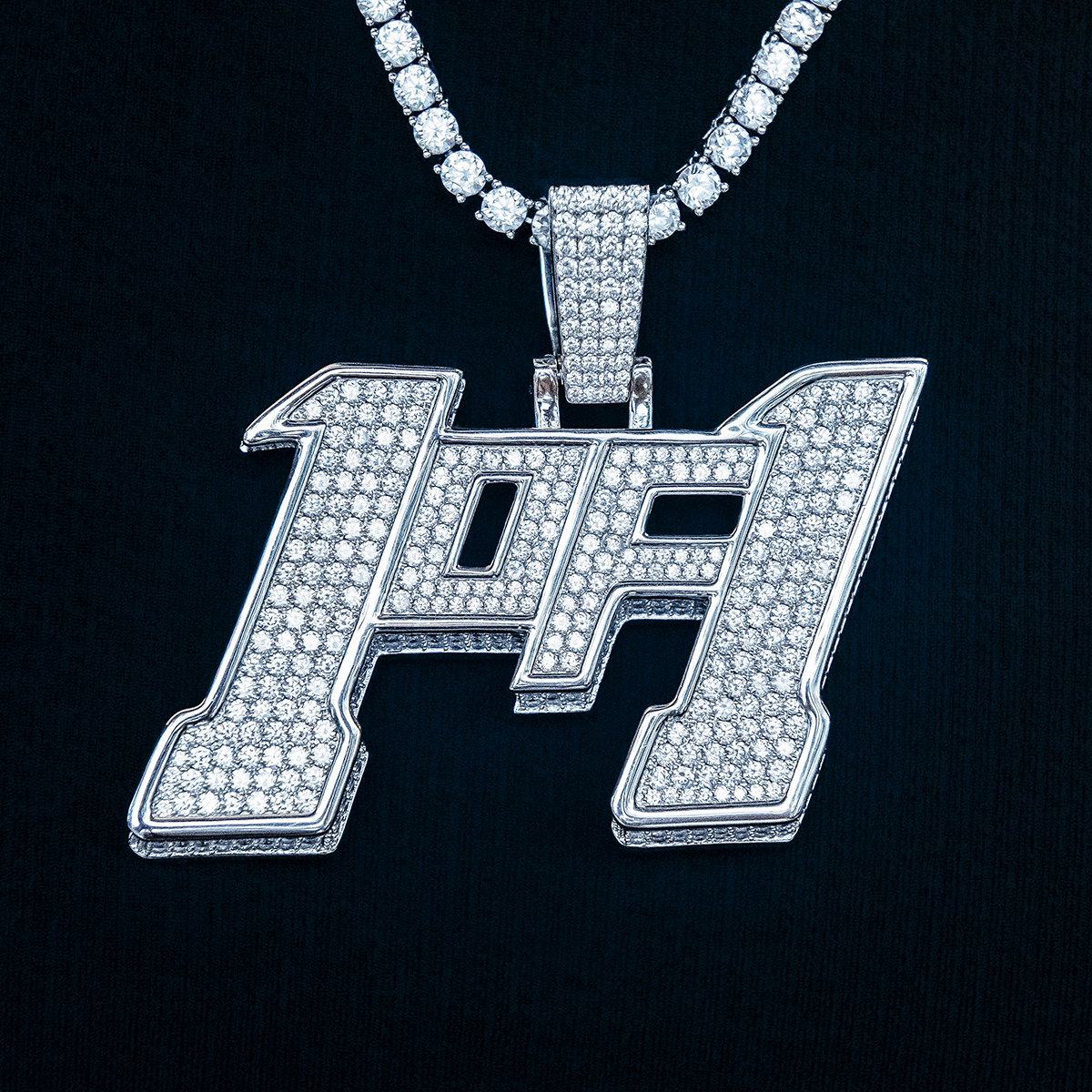 Giant 1of1 Pendant - White Gold