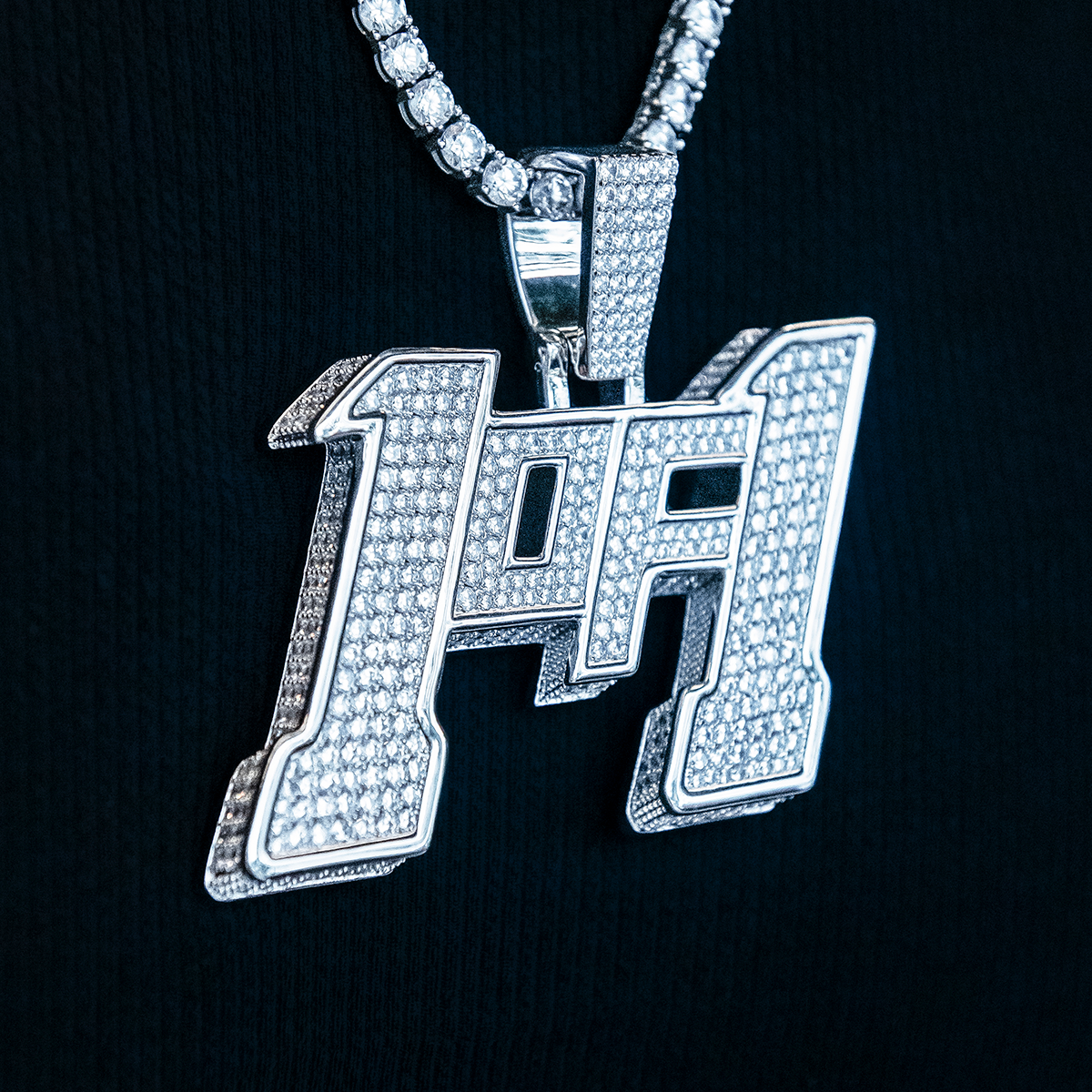 Giant 1of1 Pendant - White Gold