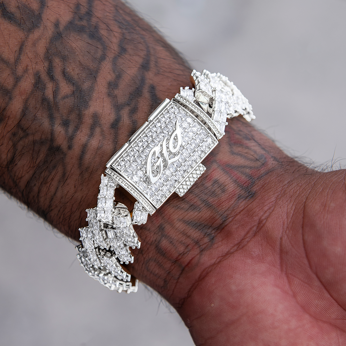 19MM Prong Baguette Cuban Bracelet in White Gold