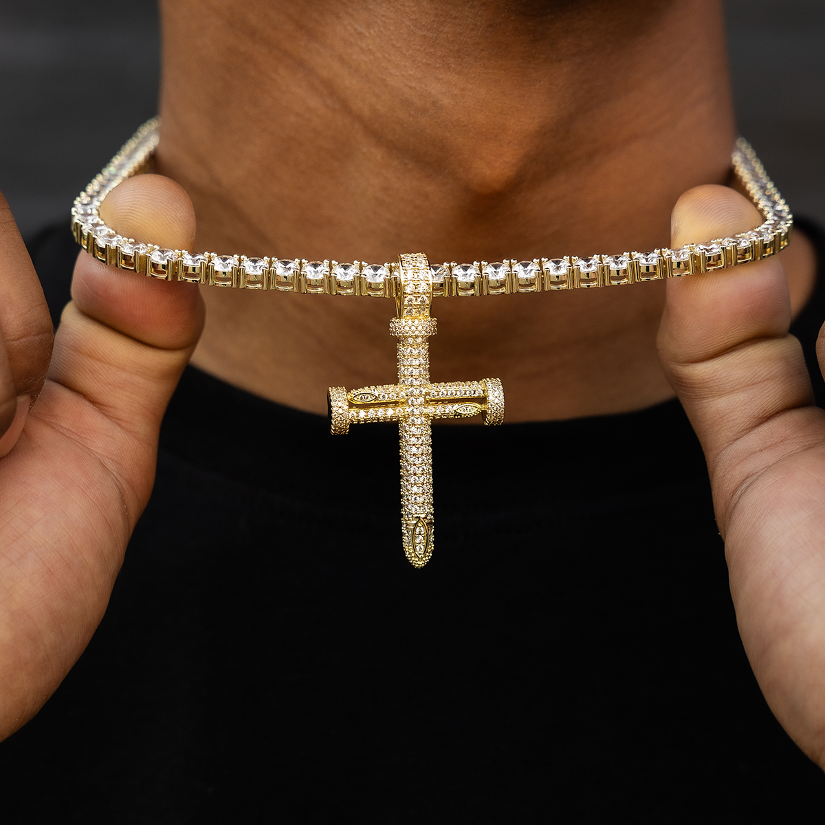 Round Nail Cross Pendant in Yellow Gold