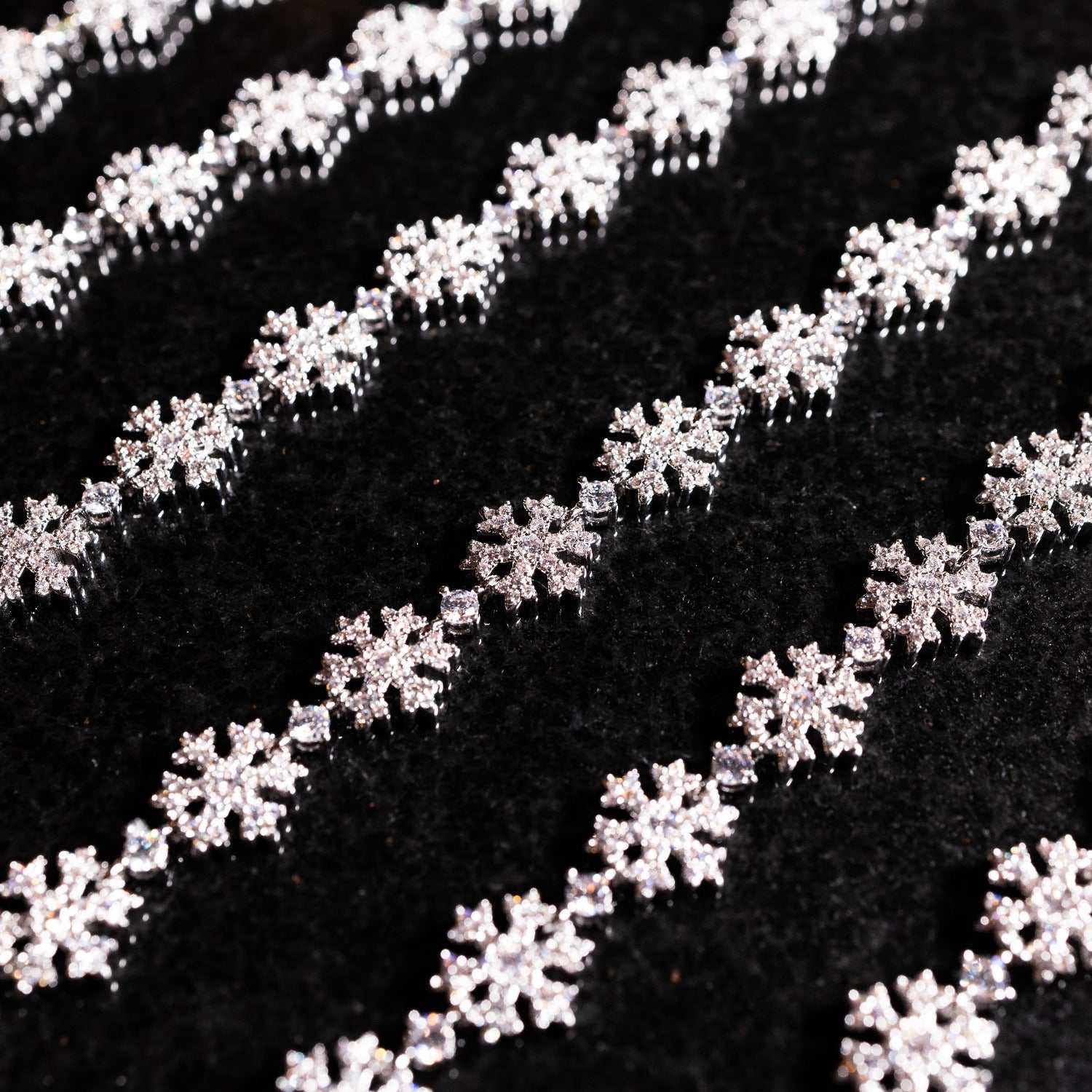 Fivio Snowflake Bracelet - White Gold