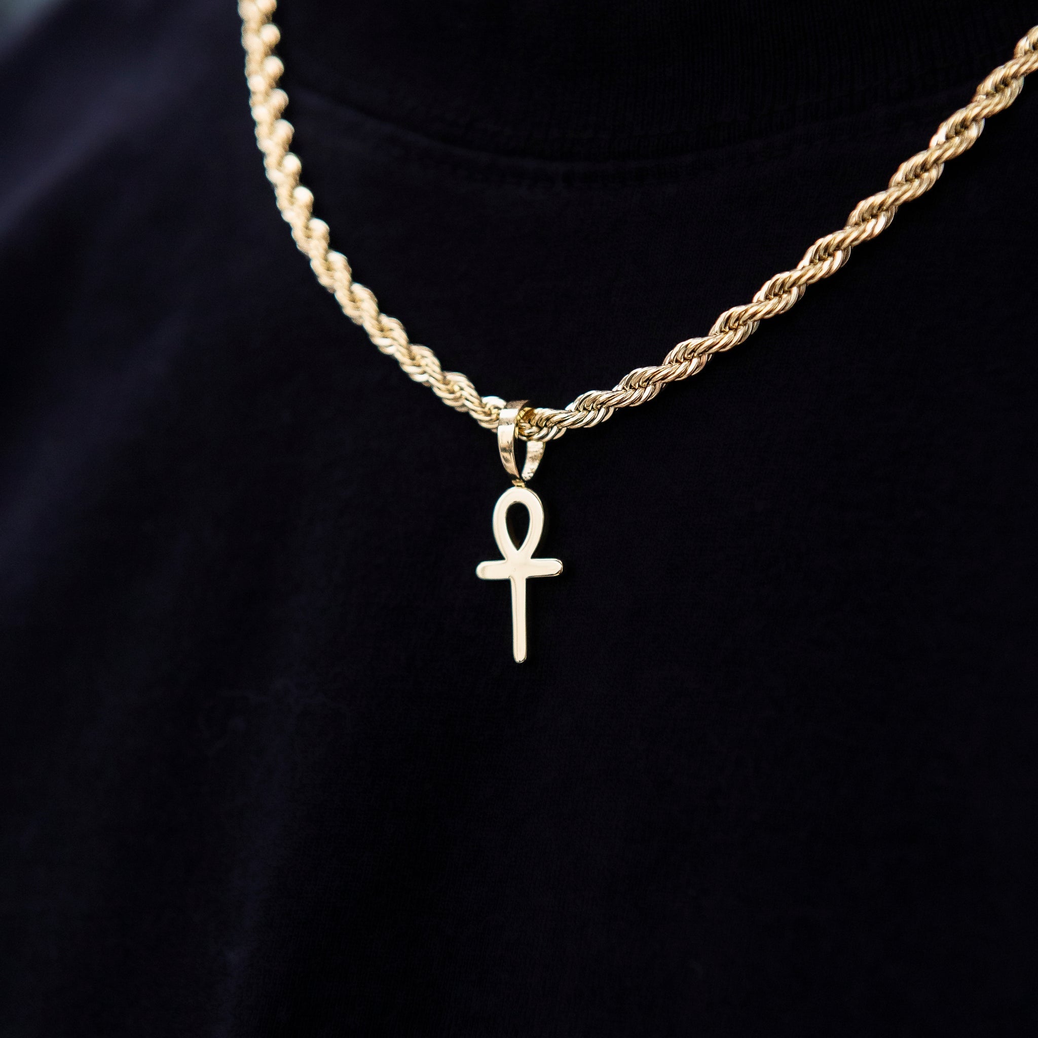 Micro Simple Ankh Cross Pendant in Yellow Gold