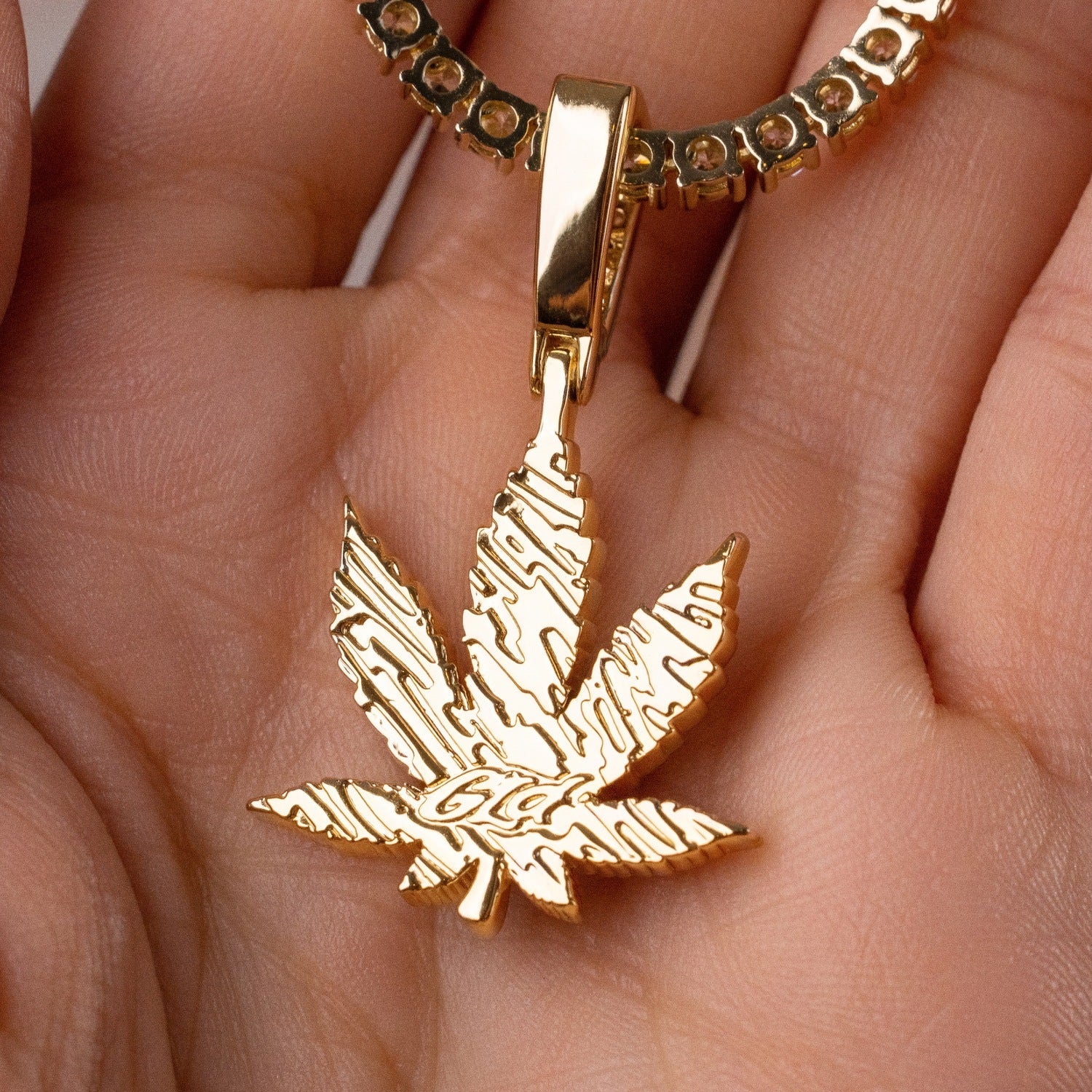 Diamond Weed Leaf Pendant in Yellow Gold