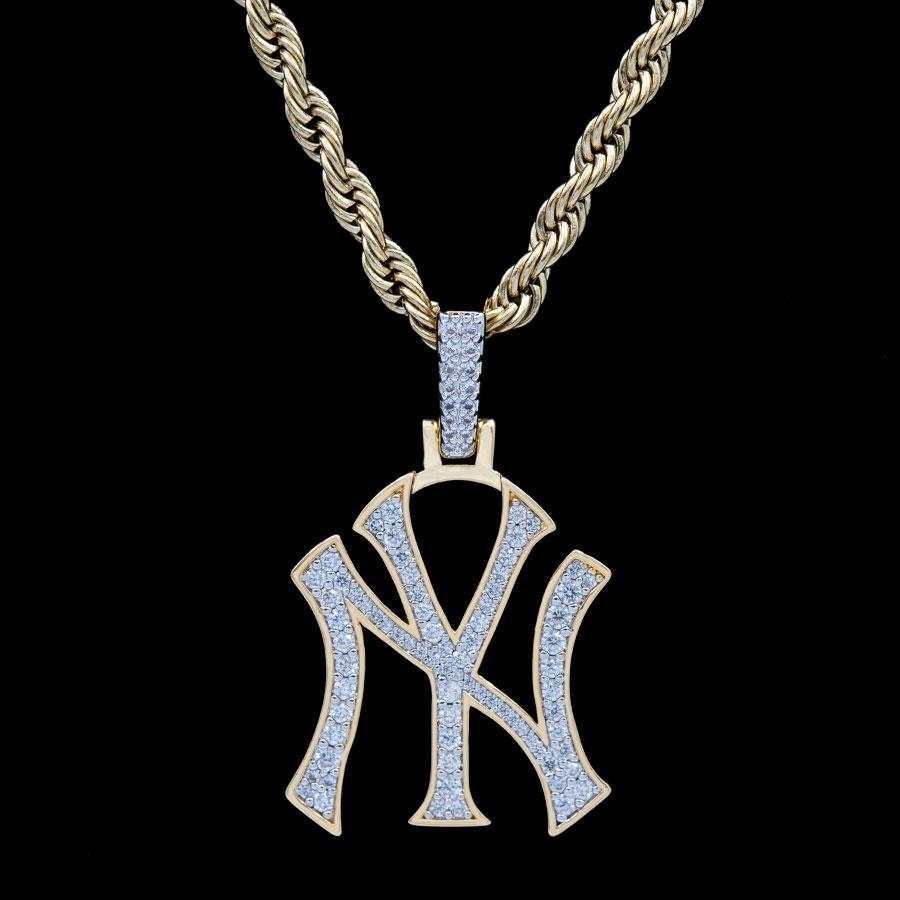New York Yankees Official MLB Logo Pendant in Yellow Gold