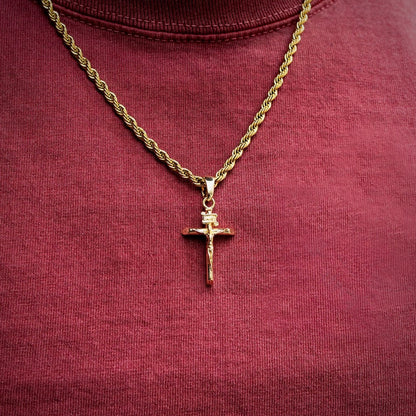 Crucifix Pendant in Yellow Gold
