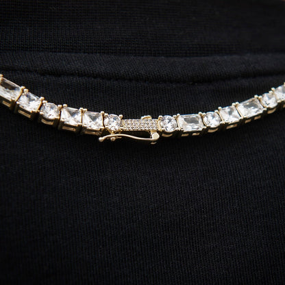 Multi Diamond Lariat Chain in Yellow Gold