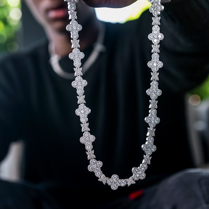 Rounded Cross Pave Star Chain in White Gold