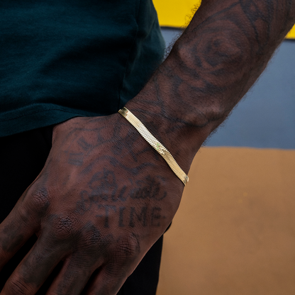 Herringbone Bracelet in Yellow Gold- 6mm