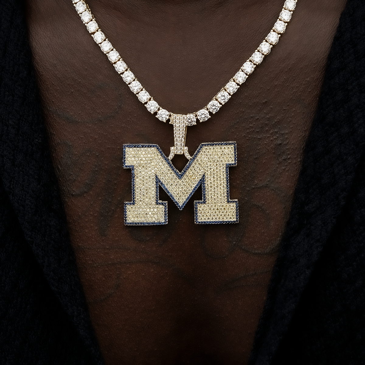 University of Michigan Wolverines Official NCAA Logo Pendant in Yellow Gold
