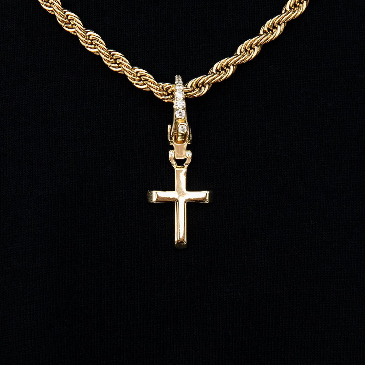 Simple Cross Clip On Pendant in Yellow Gold