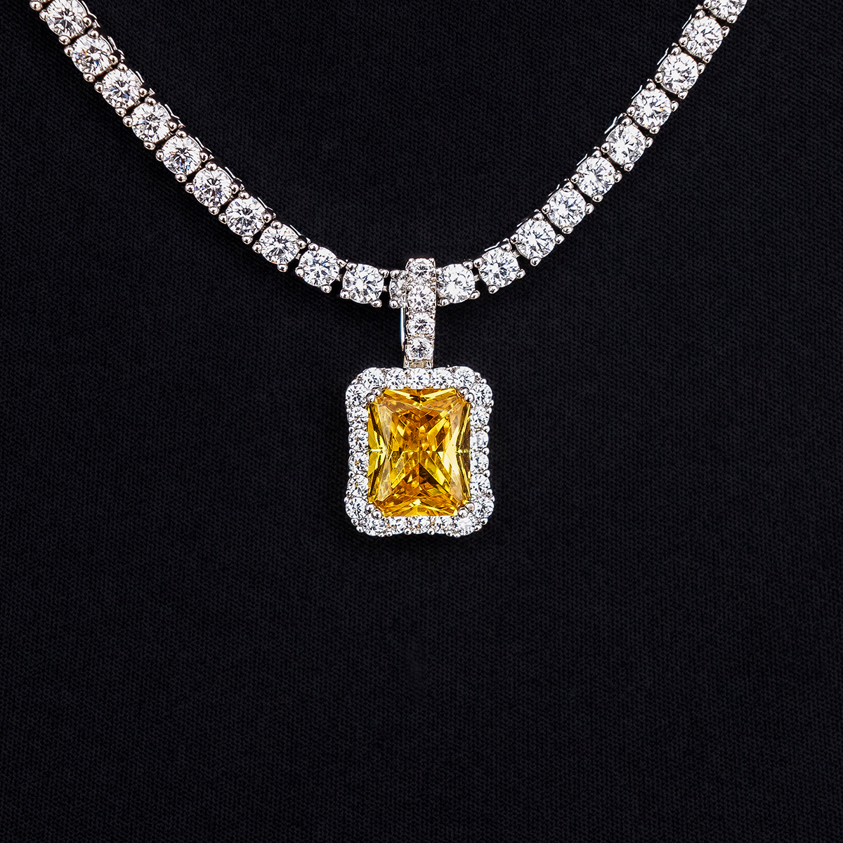 Micro Diamond Stone Pendant in White Gold