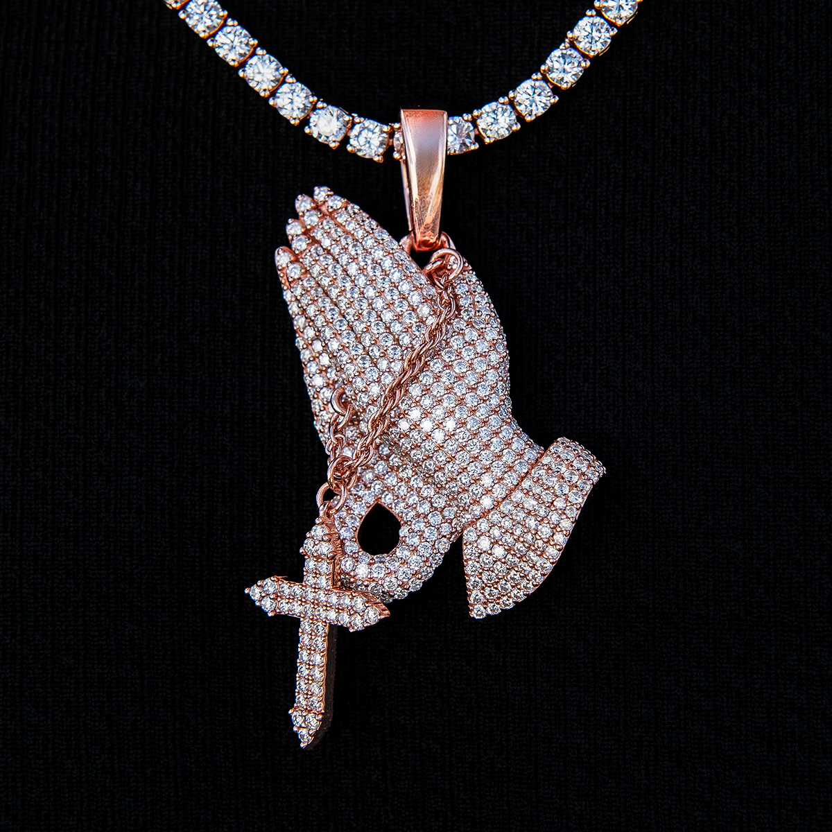 Men's Moissanite Praying Hands Pendant in Rose Gold Vermeil