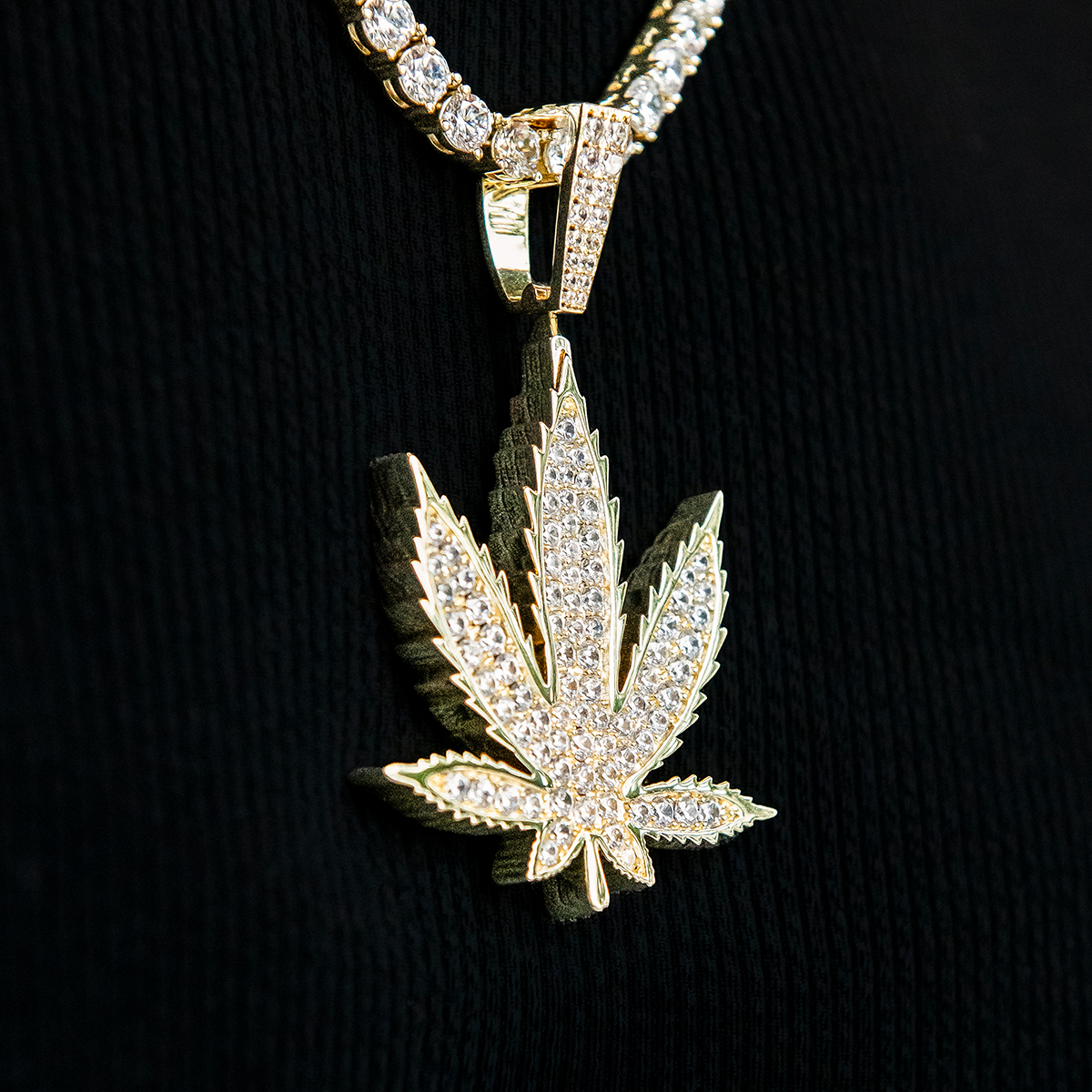 Large Diamond Weed Leaf Pendant - Yellow Gold