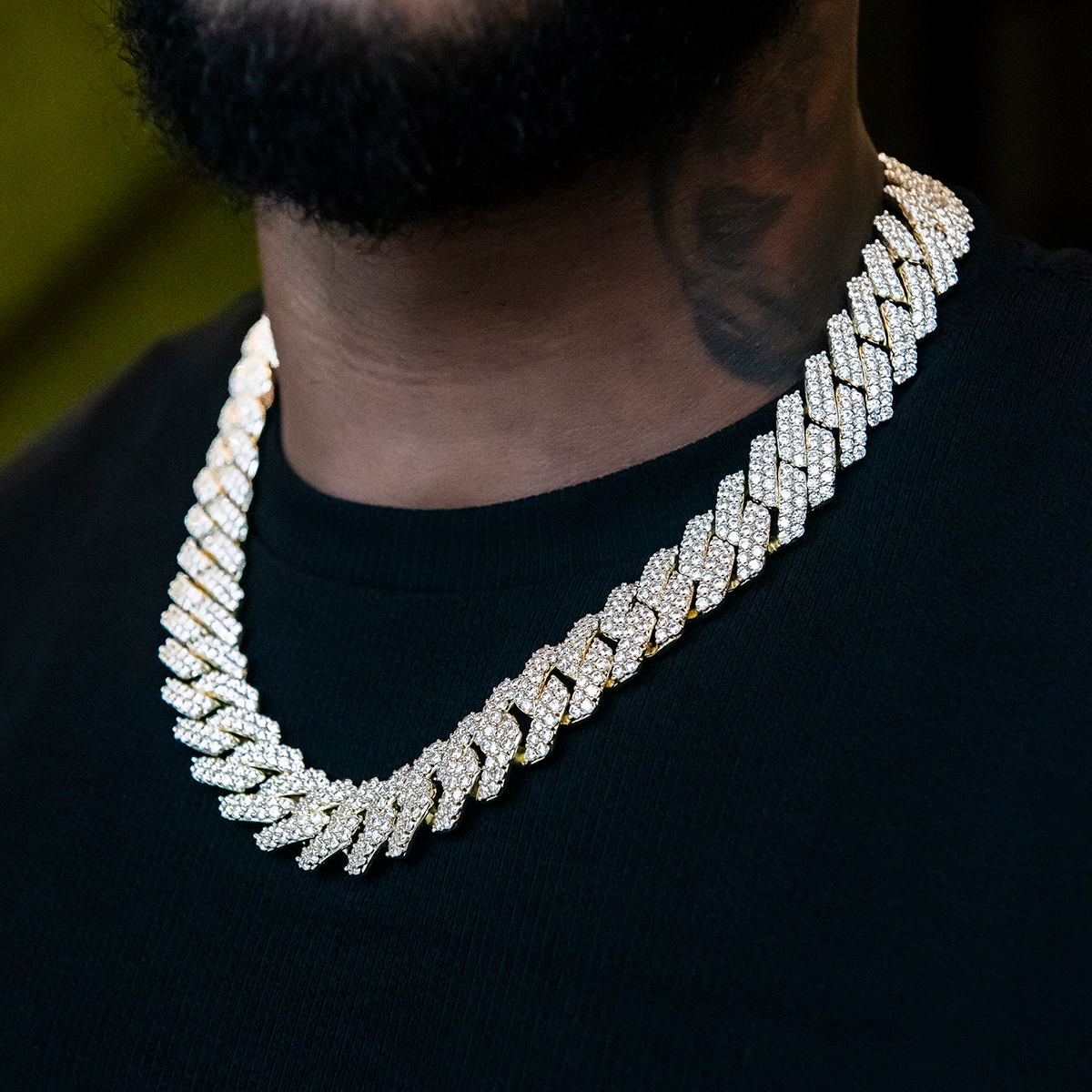 Diamond Prong Cuban Chain in Yellow Gold - 19mm