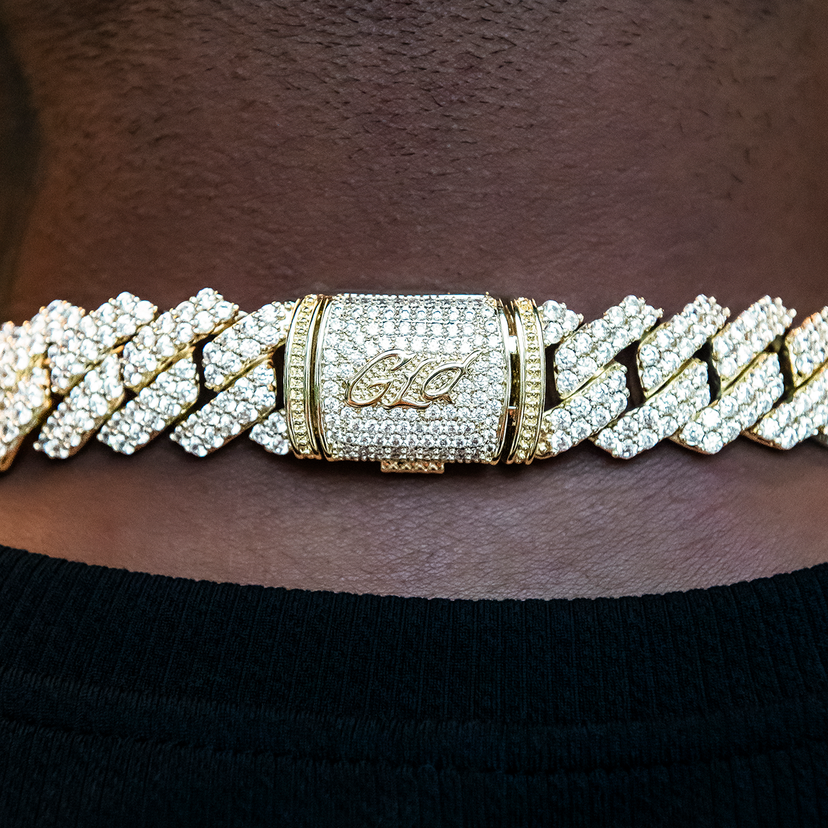 Diamond Prong Cuban Chain in Yellow Gold - 19mm