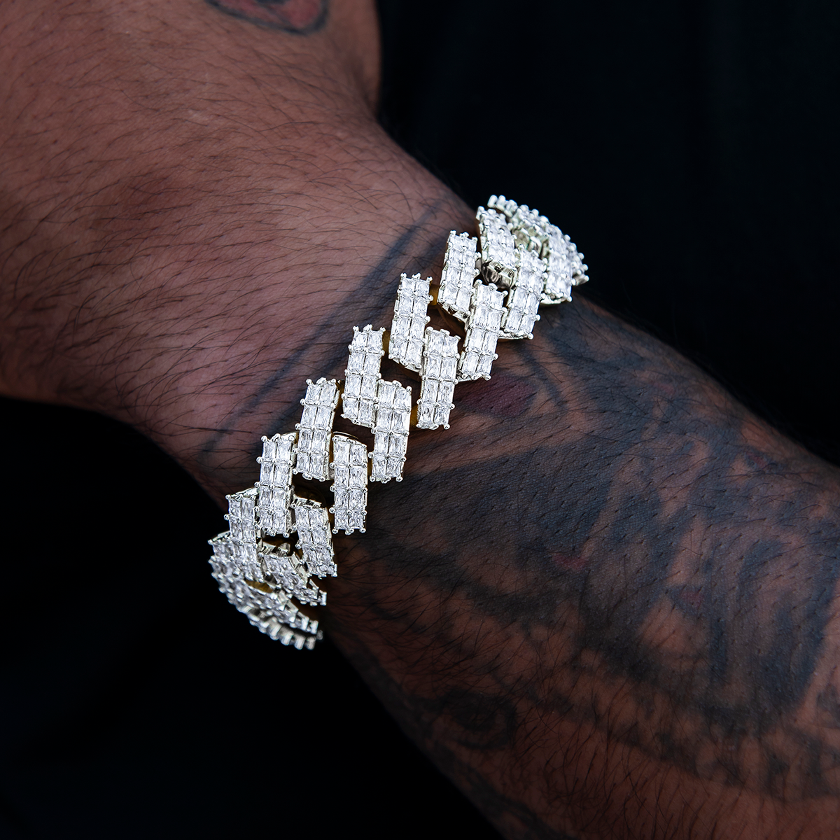 19MM Prong Baguette Cuban Bracelet in White Gold