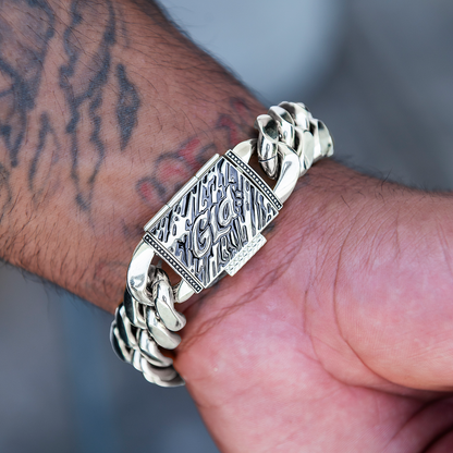 Signature Cuban Link Bracelet in White Gold- 19mm