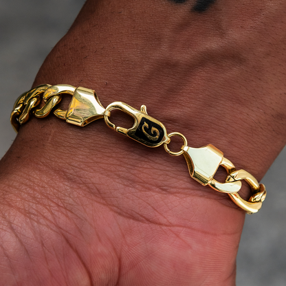 Figaro Chain Bracelet in Yellow Gold- 9mm