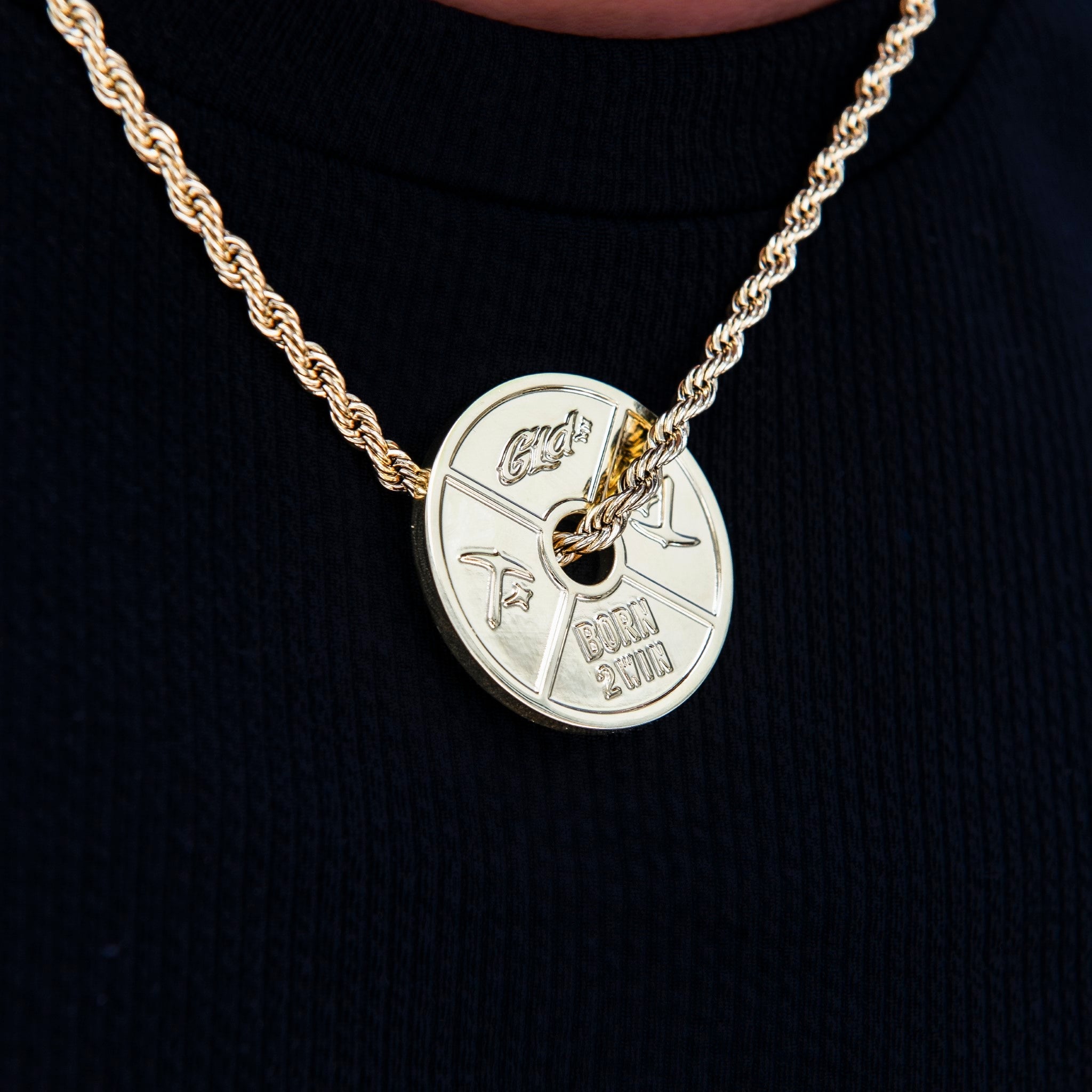 Weight Plate Pendant in Yellow Gold