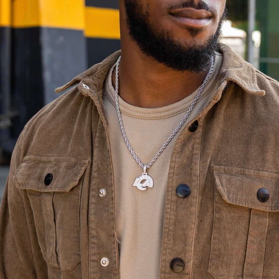 Los Angeles Rams Official NFL Micro Logo Pendant - White Gold