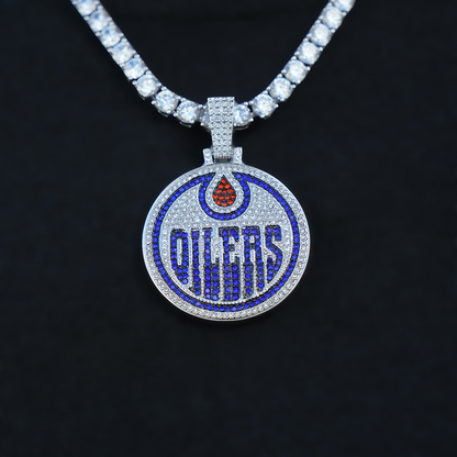 Edmonton Oilers Official NHL Logo Pendant in White Gold