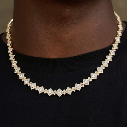 Cloister Link Chain in Yellow Gold