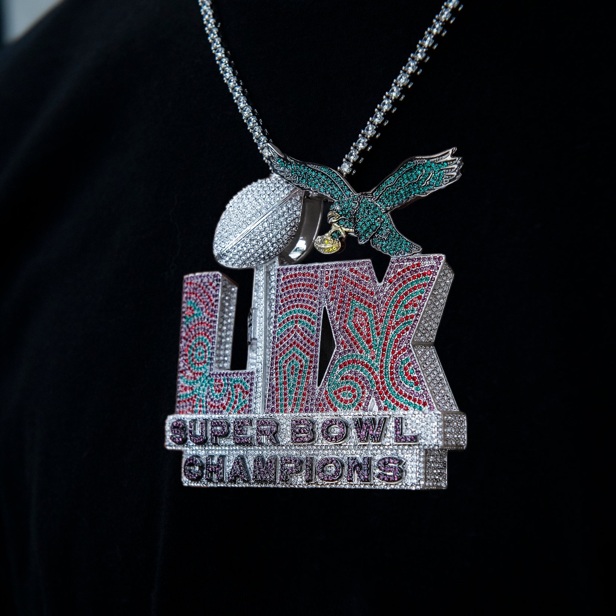 Official NFL Philadelphia Eagles SB LIX Champions Pendant, Large in White Gold