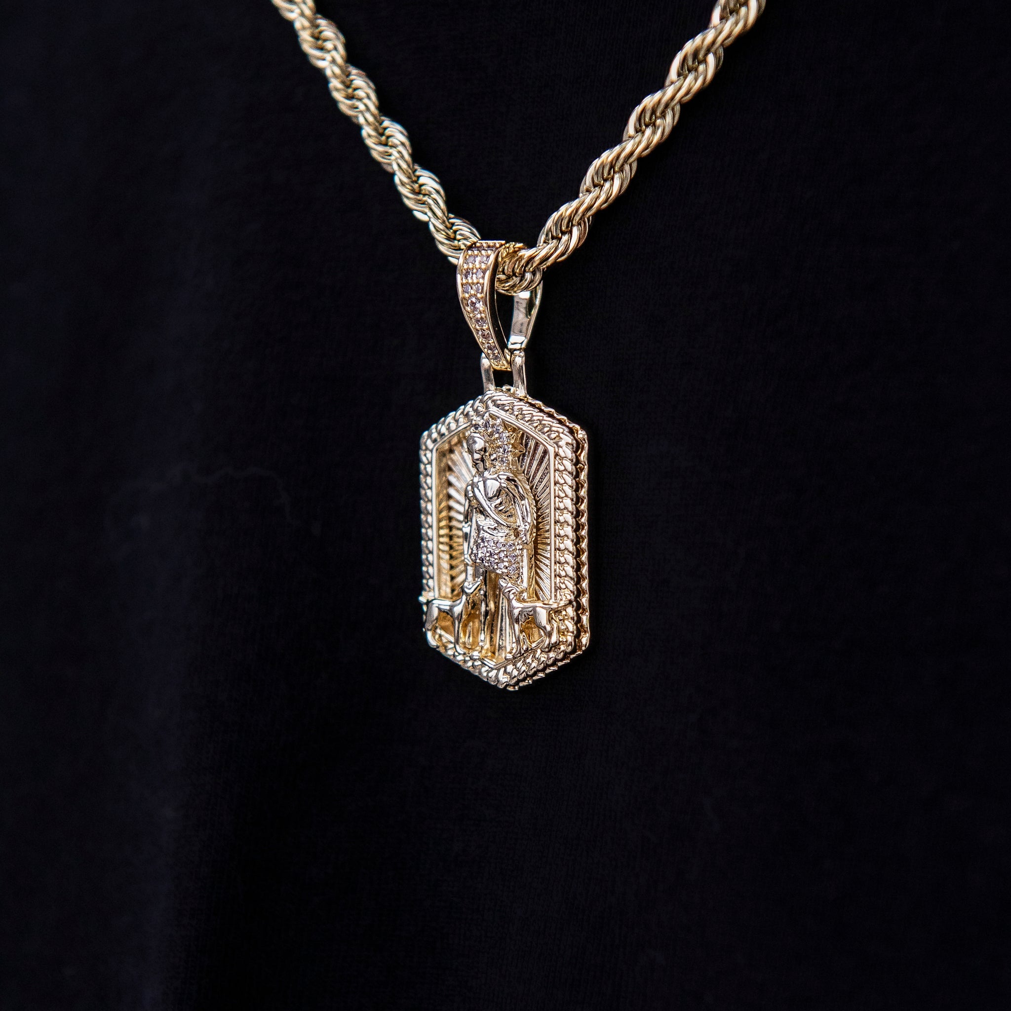 San Lazaro Pendant in Yellow Gold