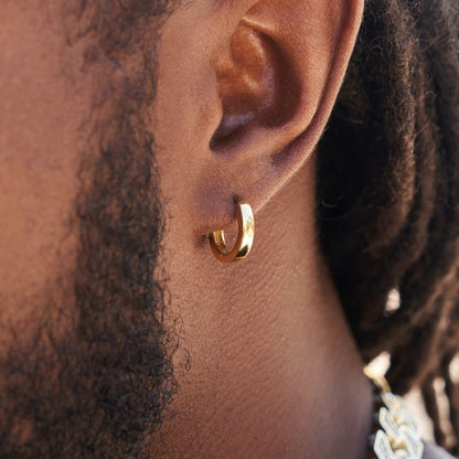 Polished Round Hoop Earrings in Yellow Gold