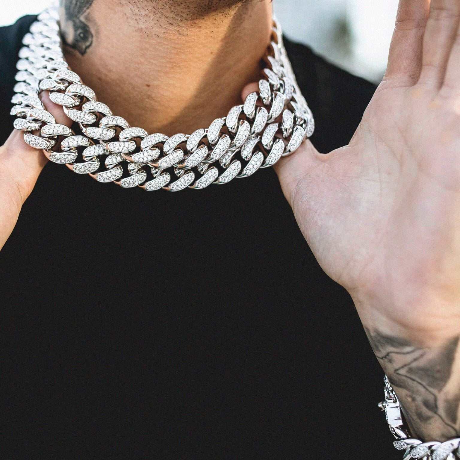 Diamond Cuban Link Chain in White Gold - 19mm