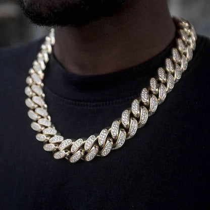 Diamond Cuban Link Chain in Yellow Gold - 19mm