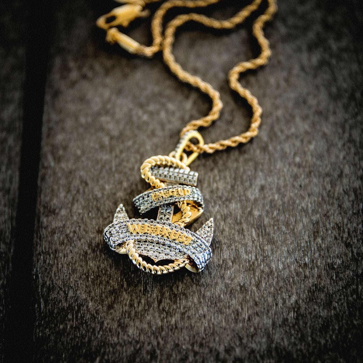 Iced Anchor Pendant in Yellow Gold