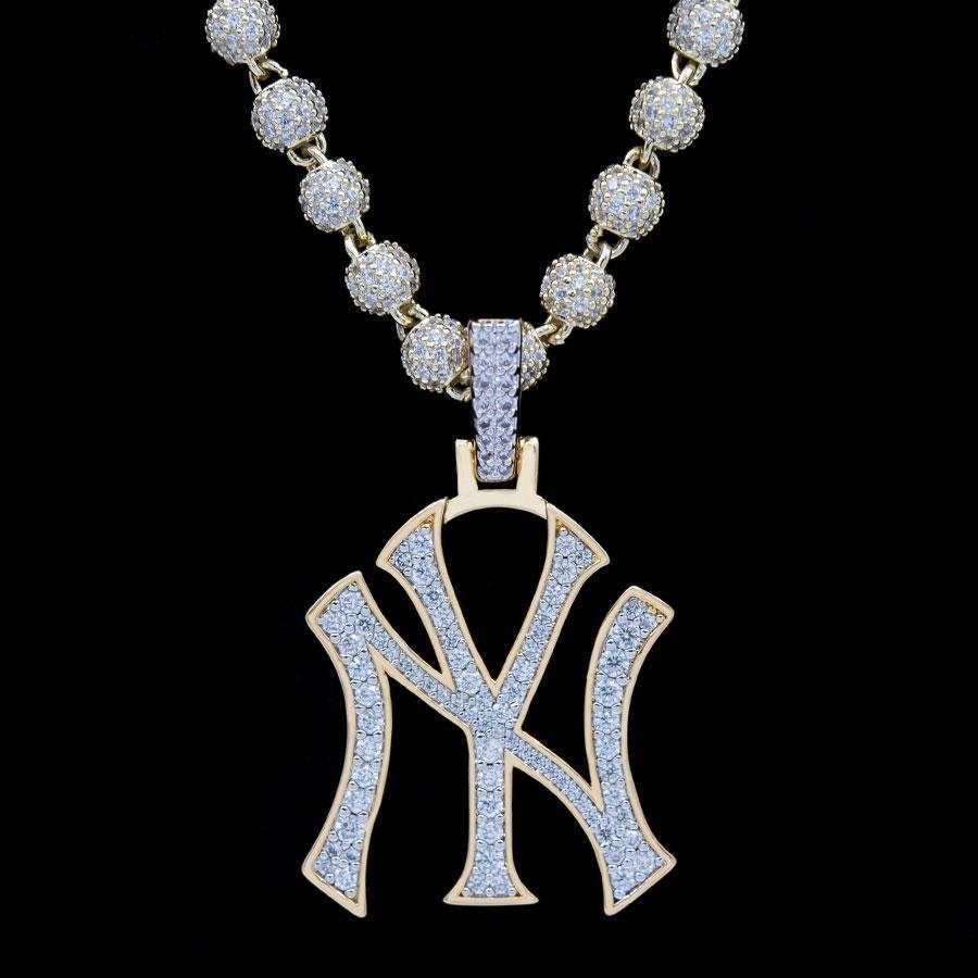 New York Yankees Official MLB Logo Pendant in Yellow Gold