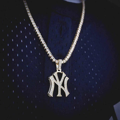 New York Yankees Official MLB Logo Pendant in Yellow Gold