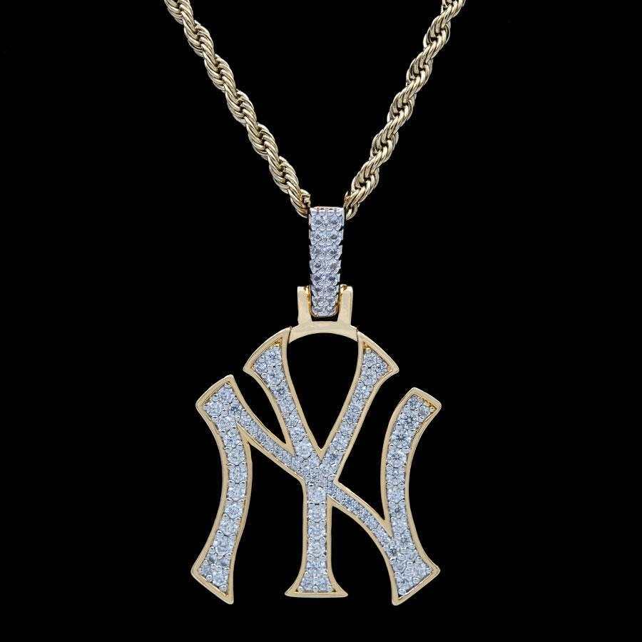 New York Yankees Official MLB Logo Pendant in Yellow Gold